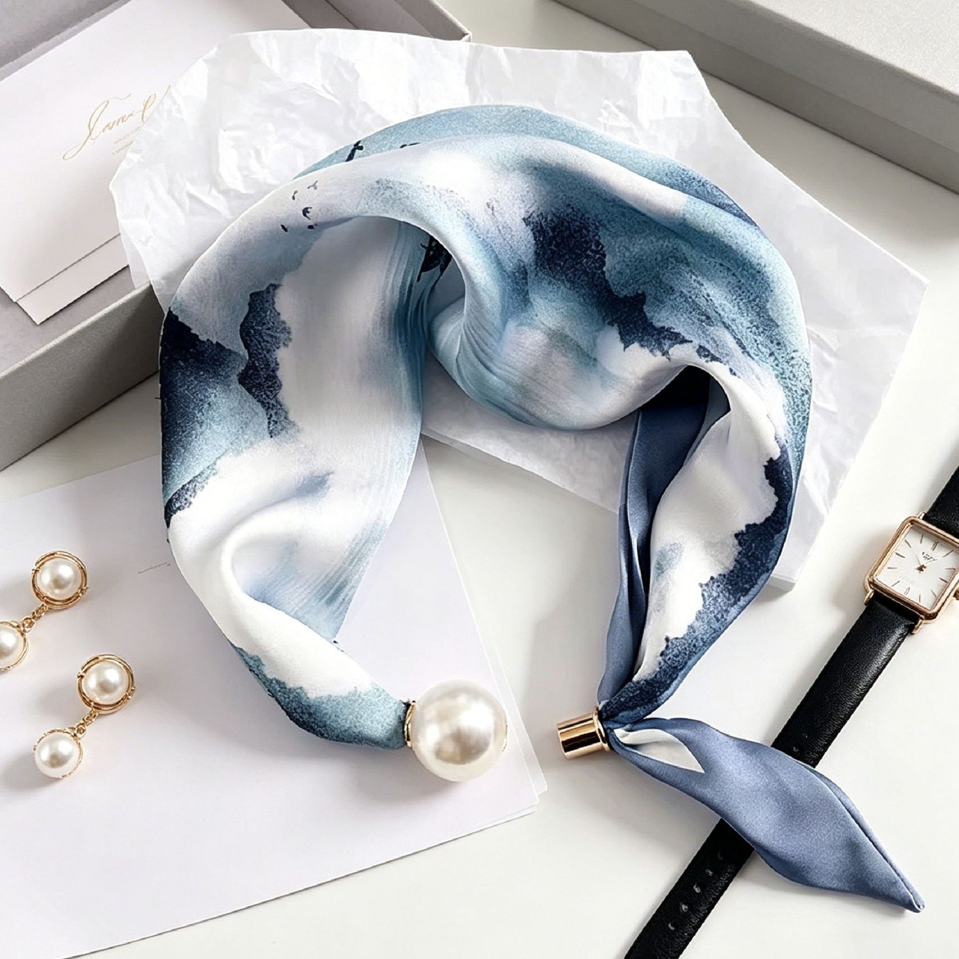 Nouvelles écharpes à imprimé P - Face Scarf Mask avis et prix